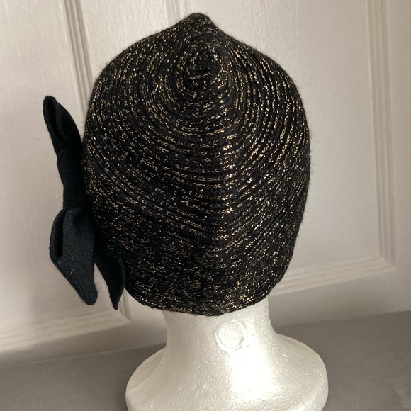 Helene Berman London Anthropologie Black and Metallic Gold Hat Beanie Bow NWT - Picture 4 of 9